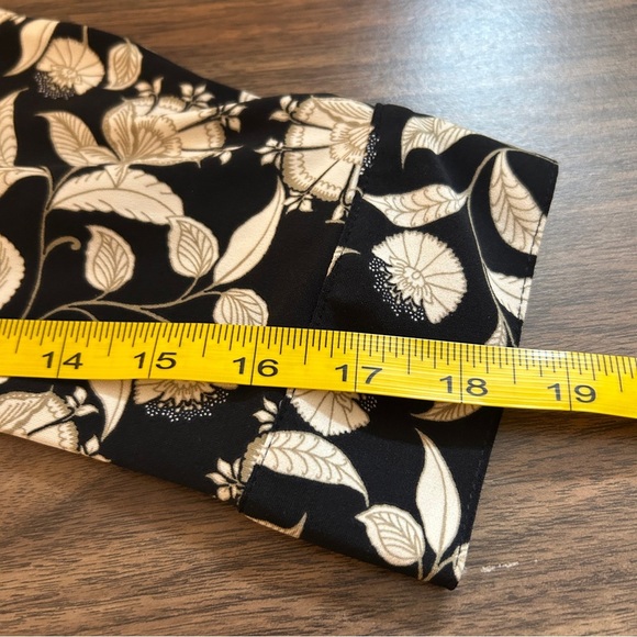 ❤️ Tahari Black and Cream Floral Button Down Shirt XL - Picture 10 of 10